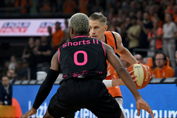 在关键时刻 在关键时刻