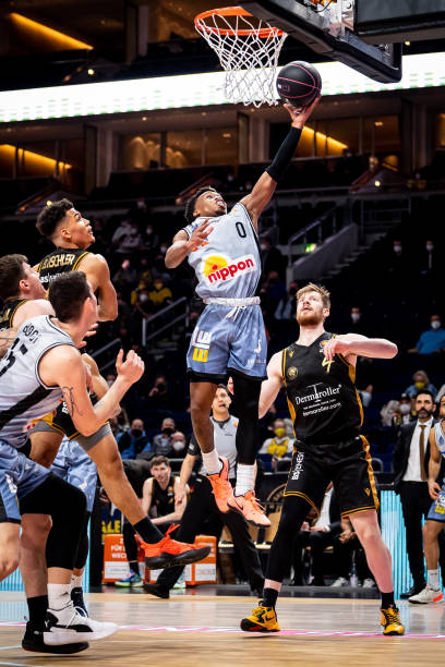 展示出不轻 展示出不轻